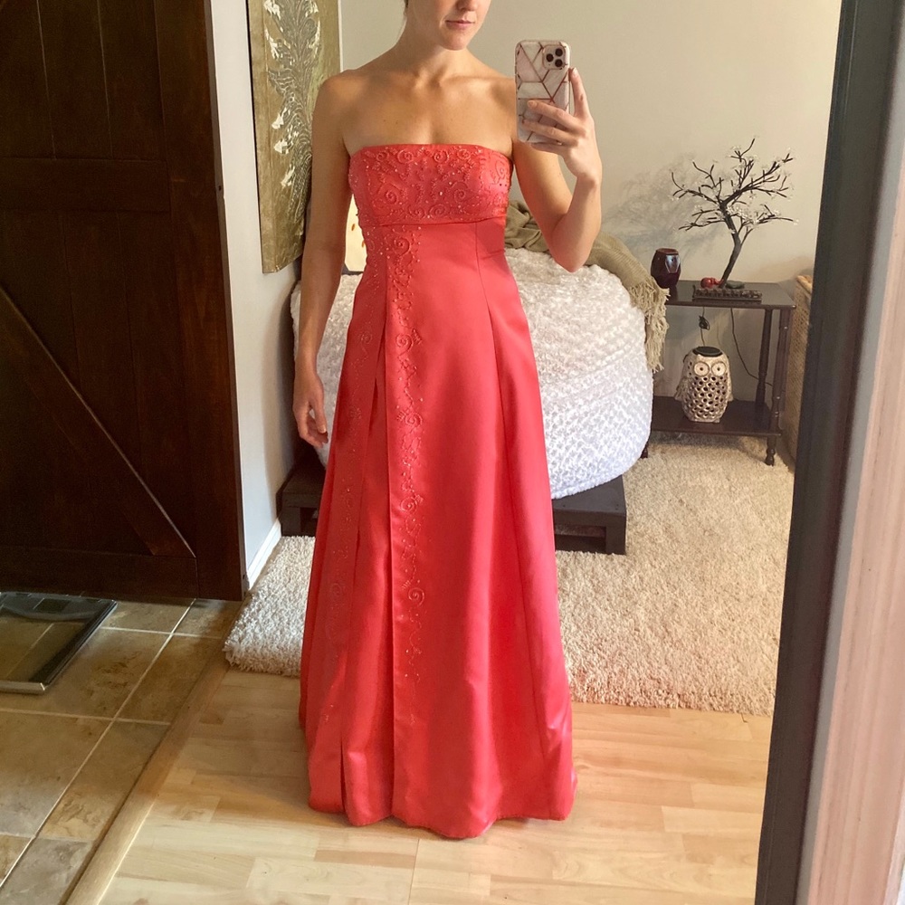 Coral prom/formal dress